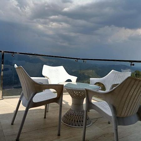 Pine Peak Villa Kasauli Eksteriør billede