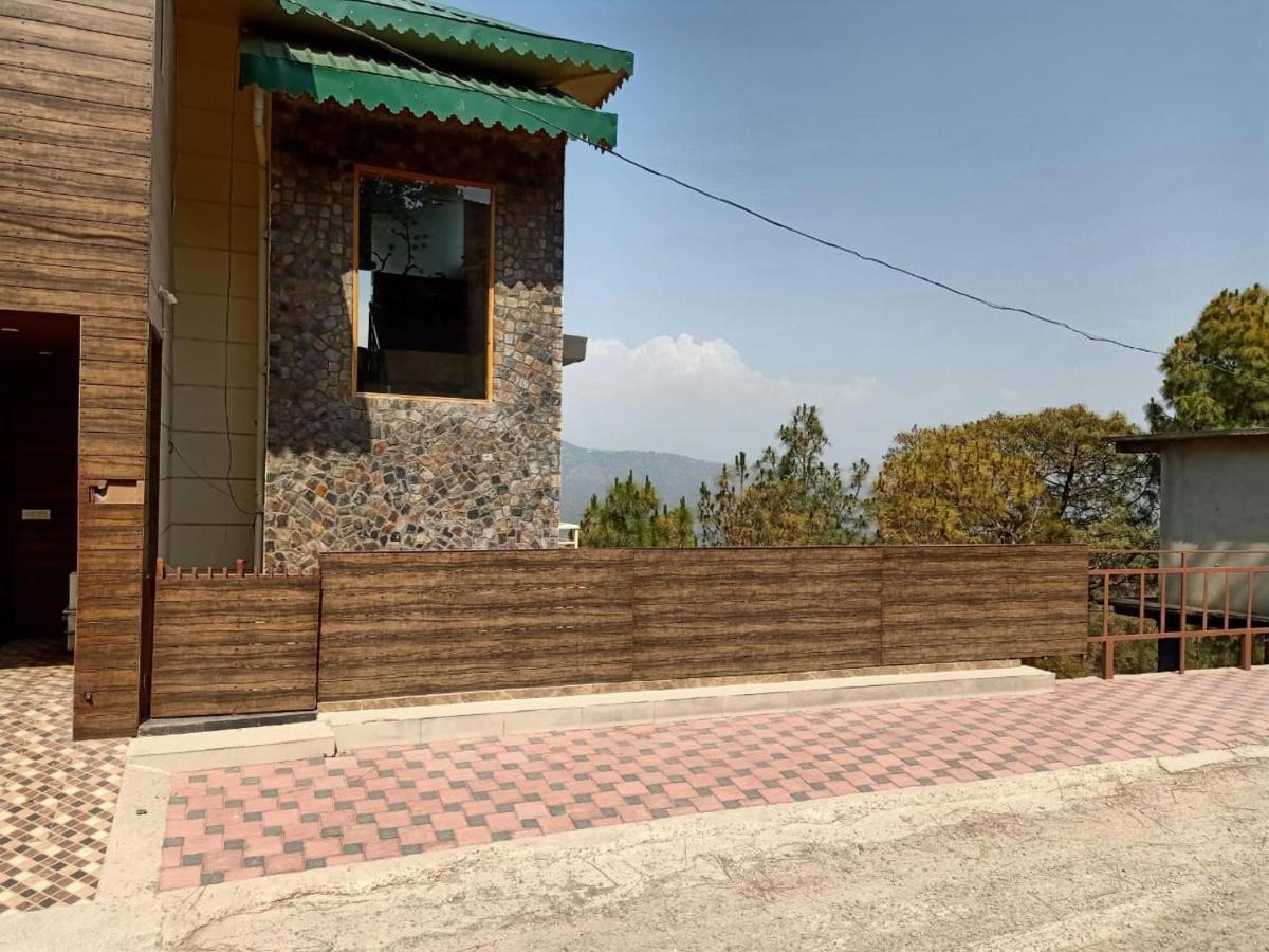 Pine Peak Villa Kasauli Eksteriør billede
