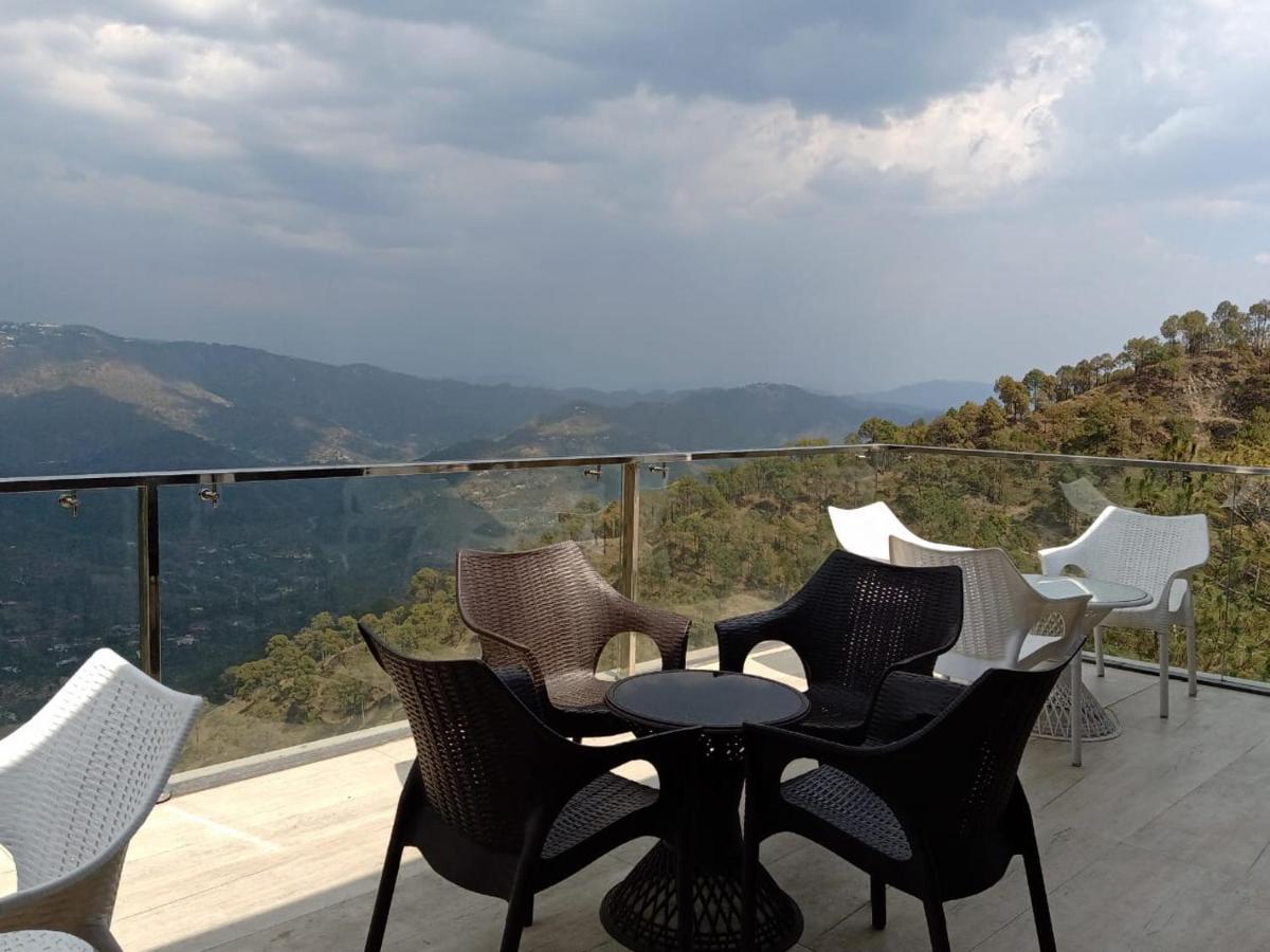 Pine Peak Villa Kasauli Eksteriør billede