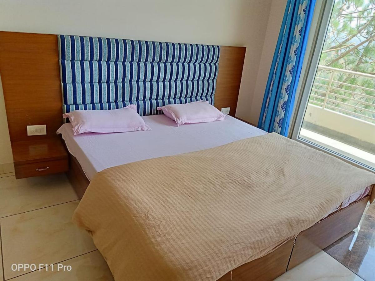 Pine Peak Villa Kasauli Eksteriør billede
