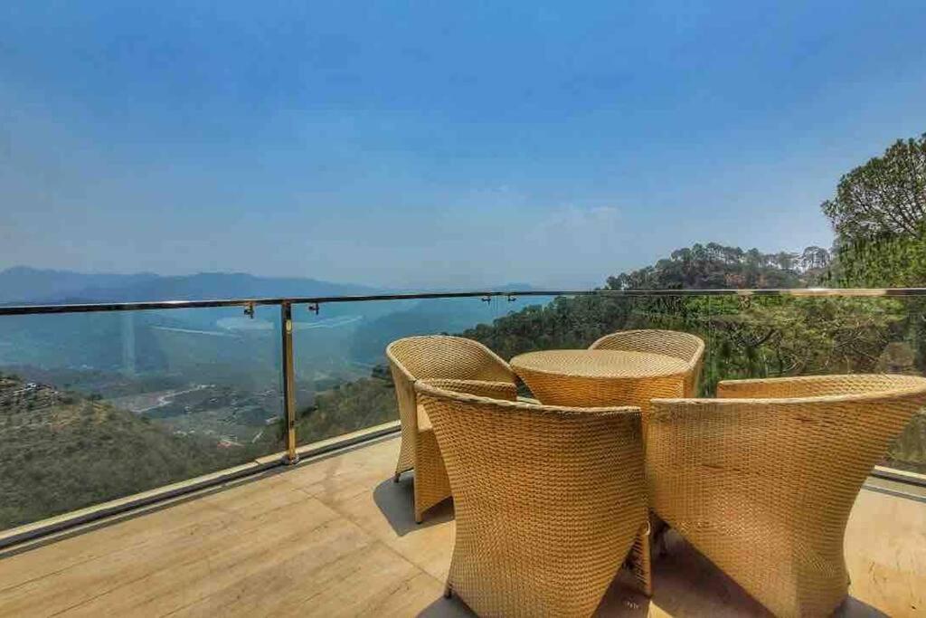 Pine Peak Villa Kasauli Eksteriør billede