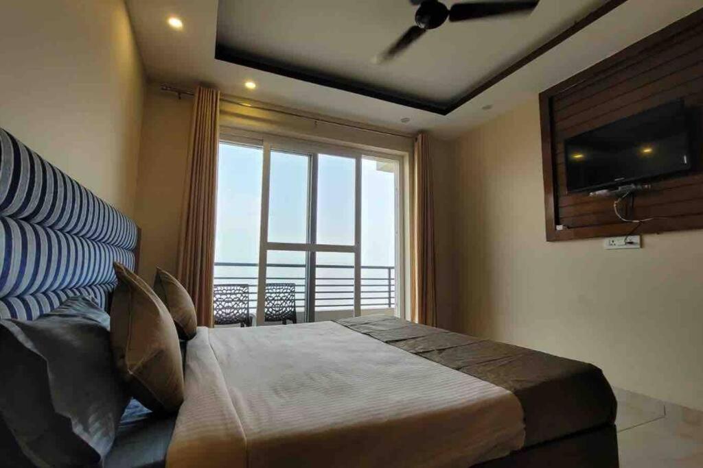 Pine Peak Villa Kasauli Eksteriør billede